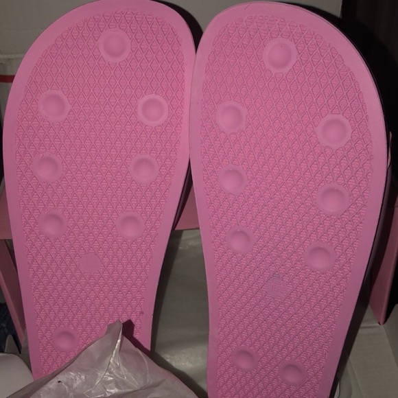 🆕 JEFFREE STAR Pink Slides With Pink Logo - Picture 4 of 5